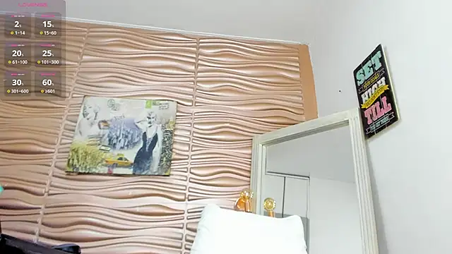 mia pineda online show from March 21, 1:18 am