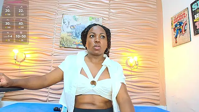 mia pineda online show from November 13, 1:09 am