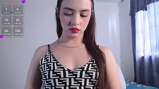 valen thompson online show from March 28, 7:48 pm