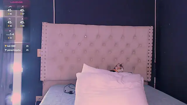 valen thompson online show from January 5, 12:52 am