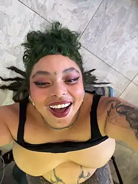 PrincessLauren420 online show from April 16, 9:39 pm