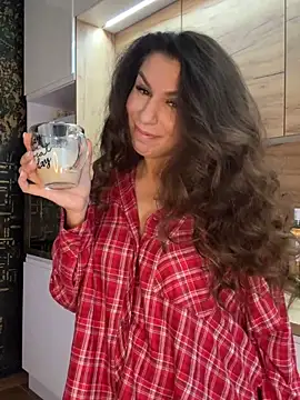 Marilyn La Rose online show from April 2, 8:21 am