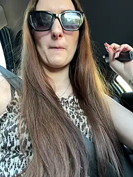 Marilyn La Rose online show from May 1, 2:55 pm