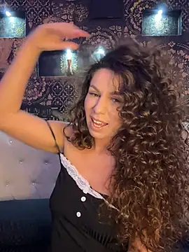 Snapshot of Marilyn_La_Rose chatting on February 26, 8:31 pm Marilyn La Rose online show from February 26, 8:31 pm