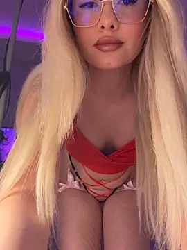 mollyxxx online show from April 7, 1:40 am