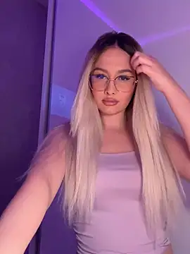 mollyxxx online show from November 4, 1:42 am