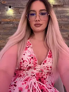 mollyxxx online show from February 23, 1:23 pm