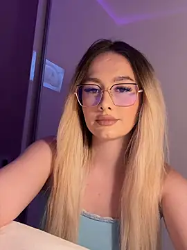 mollyxxx online show from February 18, 1:58 am