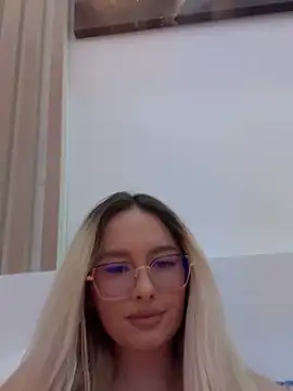 mollyxxx online show from November 20, 3:51 am