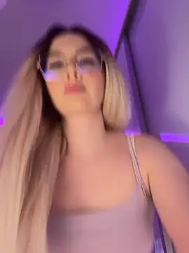 mollyxxx online show from March 3, 2:29 am