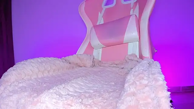 KataFerreira777 online show from March 30, 1:18 am