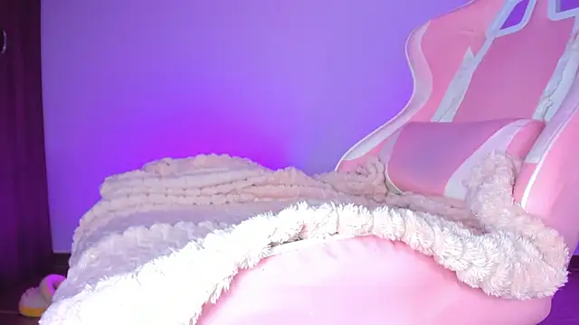 KataFerreira777 online show from March 17, 3:48 pm