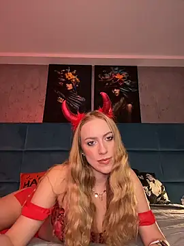 RockQueen A online show from October 27, 5:19 am