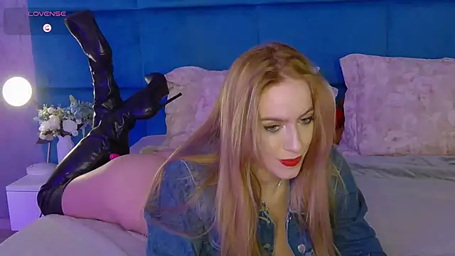 RockQueen A online show from March 20, 5:36 pm