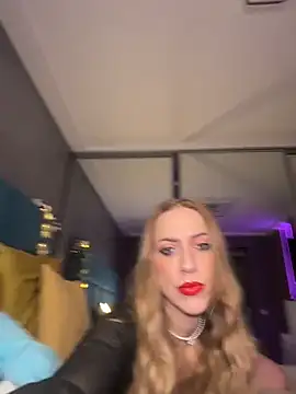 RockQueen A online show from February 26, 5:29 am