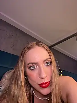 RockQueen A online show from February 24, 5:47 pm