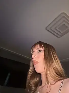 RockQueen A online show from March 23, 4:56 am