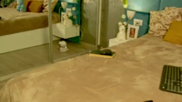 RockQueen A online show from April 9, 4:47 am