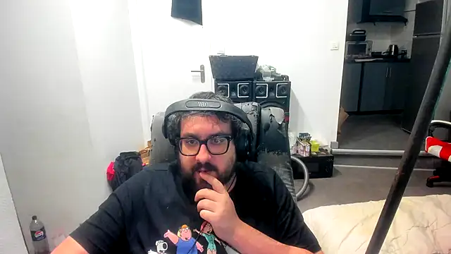 bears549a online show from November 6, 11:20 pm