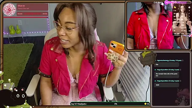 Snapshot of Cheybaaee chatting on May 3, 5:49 pm Cheybaaee online show from May 3, 5:49 pm