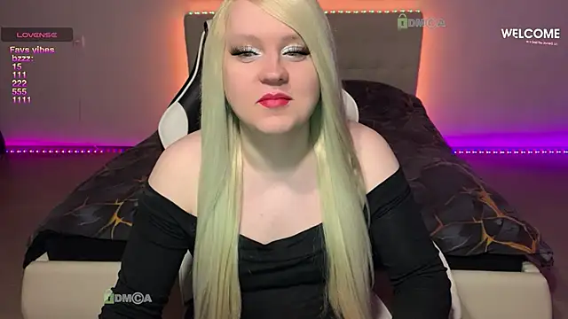 camsmiley online show from March 4, 5:26 am