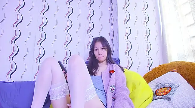 Snapshot of Asiannina chatting on December 11, 3:35 am Asiannina online show from December 11, 3:35 am