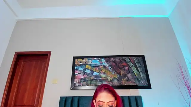 Snapshot of JupiteFox chatting on February 12, 12:54 am JupiteFox online show from February 12, 12:54 am