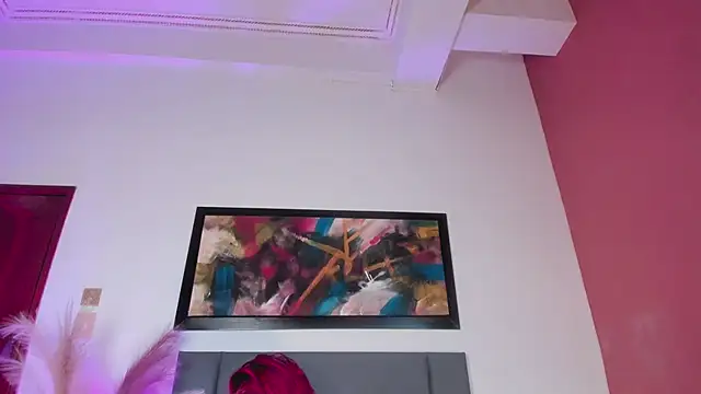 Snapshot of JupiteFox chatting on February 11, 12:43 am JupiteFox online show from February 11, 12:43 am