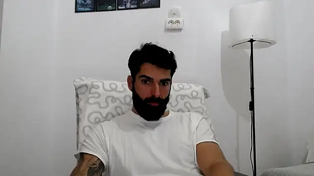 Verycutex online show from November 20, 8:15 am