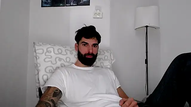 Verycutex online show from January 14, 7:45 am