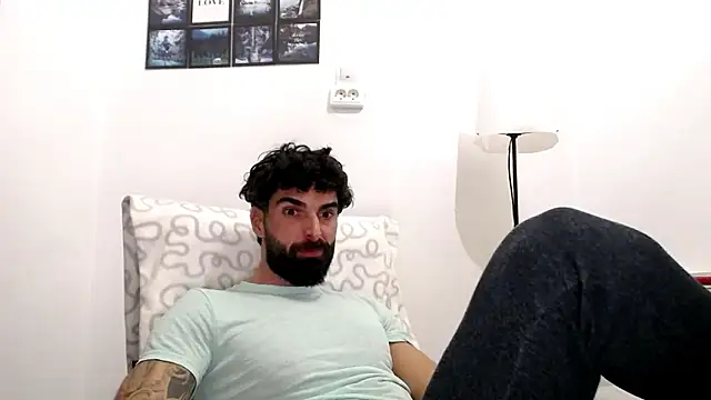 Verycutex online show from March 5, 7:21 pm