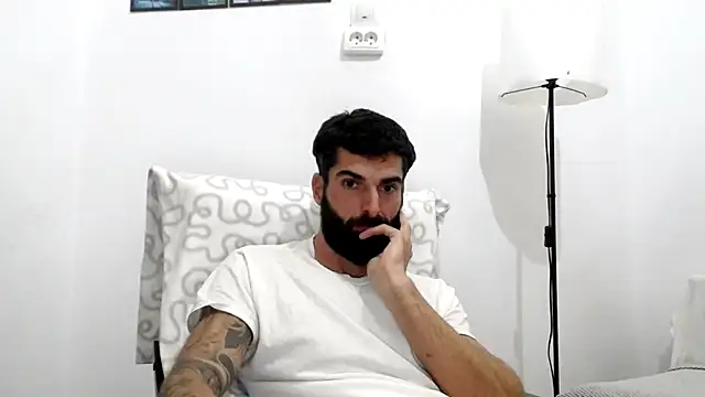 Verycutex online show from November 12, 5:50 pm