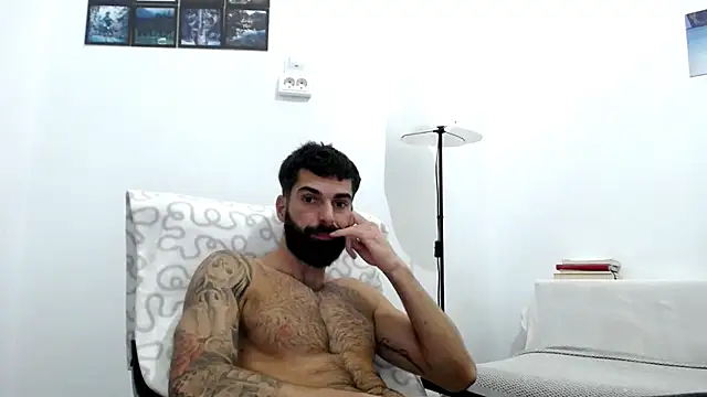 Verycutex online show from November 3, 2:20 pm