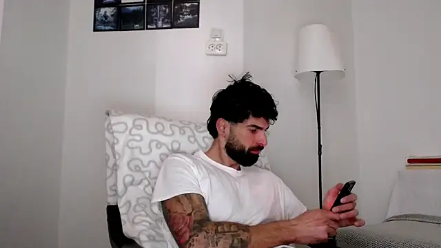 Verycutex online show from March 3, 6:09 am