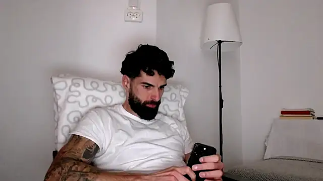 Verycutex online show from February 8, 10:24 am