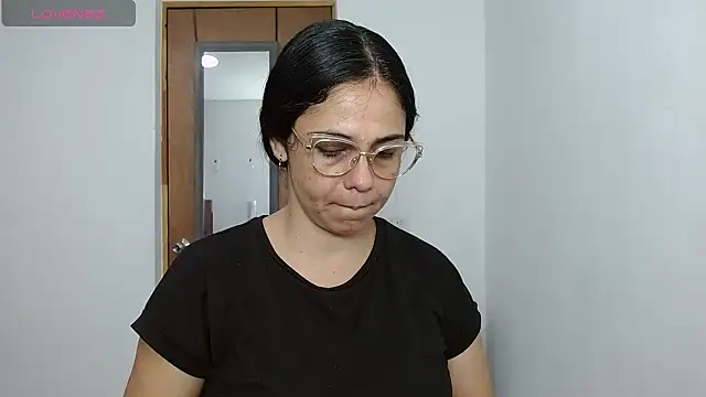 selena ferri online show from April 10, 1:01 am