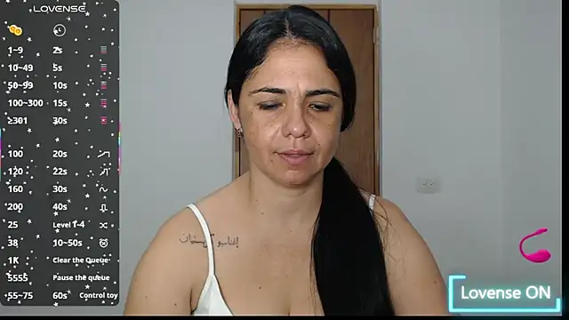 Snapshot of selena_ferri chatting on November 19, 10:10 pm selena ferri online show from November 19, 10:10 pm