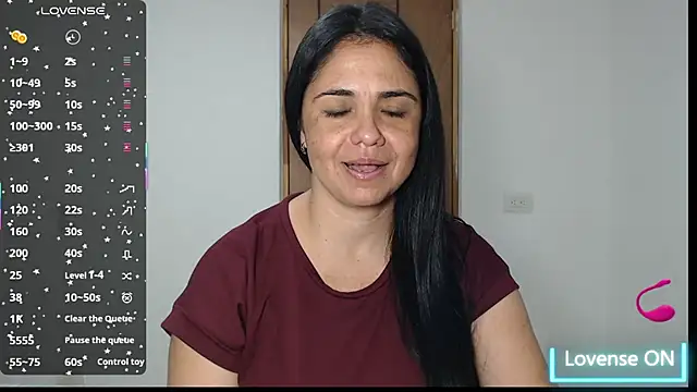 Snapshot of selena_ferri chatting on November 15, 10:36 pm selena ferri online show from November 15, 10:36 pm