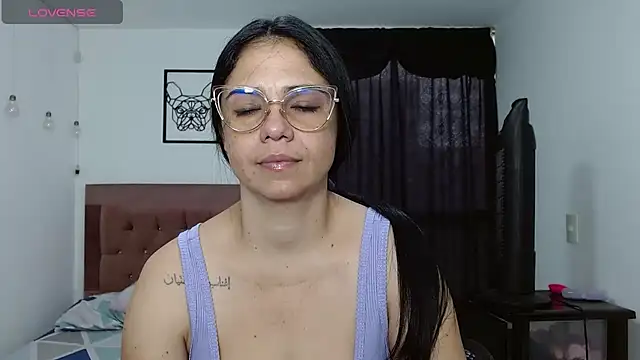 selena ferri online show from April 12, 9:07 pm