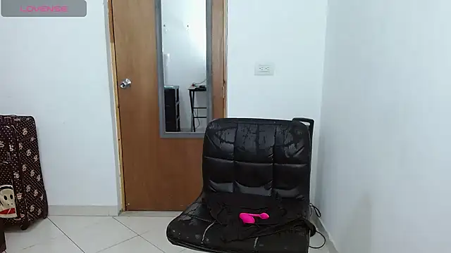 selena ferri online show from April 5, 10:38 pm