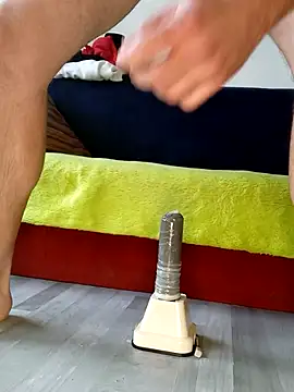 milosek81 online show from November 3, 1:47 pm