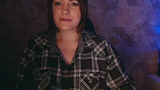 Snapshot of _letty_ chatting on December 27, 9:00 pm letty online show from December 27, 9:00 pm