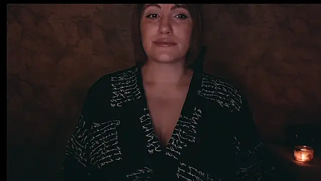 Snapshot of _letty_ chatting on November 29, 12:00 am letty online show from November 29, 12:00 am