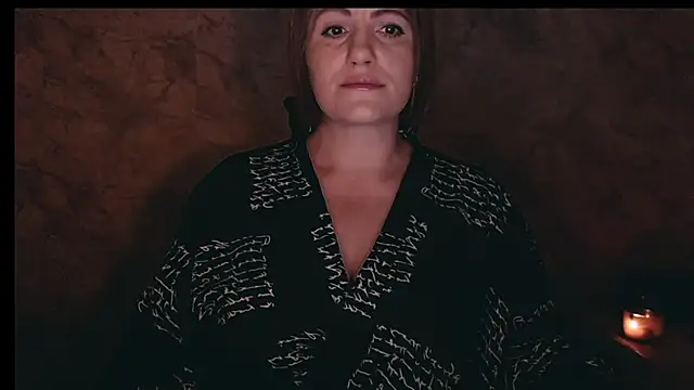 Snapshot of _letty_ chatting on November 21, 1:15 am letty online show from November 21, 1:15 am