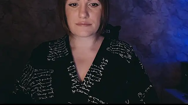 Snapshot of _letty_ chatting on February 25, 9:37 pm letty online show from February 25, 9:37 pm