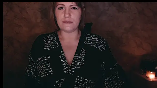 Snapshot of _letty_ chatting on December 16, 9:19 pm letty online show from December 16, 9:19 pm