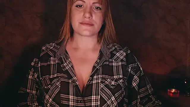 Snapshot of _letty_ chatting on June 3, 10:36 pm letty online show from June 3, 10:36 pm