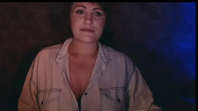 Snapshot of _letty_ chatting on September 13, 10:21 pm letty online show from September 13, 10:21 pm