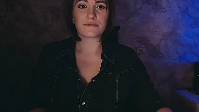 Snapshot of _letty_ chatting on January 28, 9:29 pm letty online show from January 28, 9:29 pm