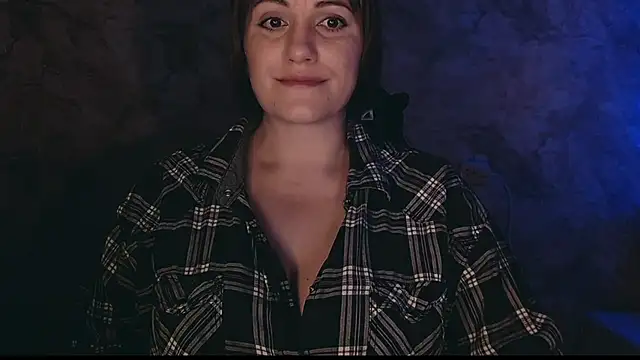 Snapshot of _letty_ chatting on March 2, 12:09 am letty online show from March 2, 12:09 am